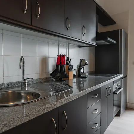 Tuanfitrion Zafiro Elvira Centre Appartement *