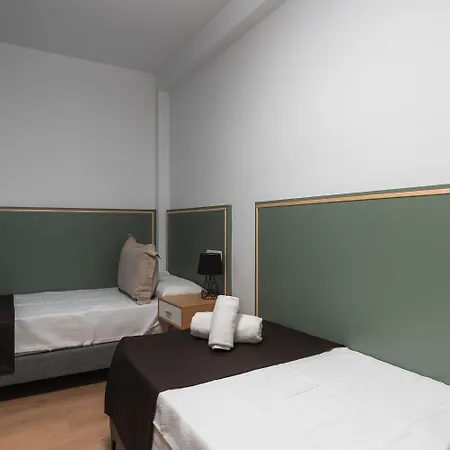 Tuanfitrion Zafiro Elvira Centre *